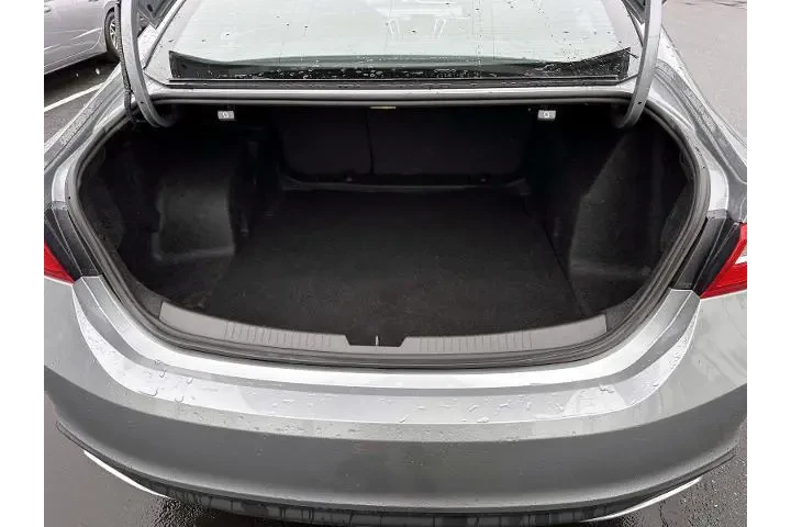 $18888 : Chevrolet Malibu 2023 RS 4dr image 7