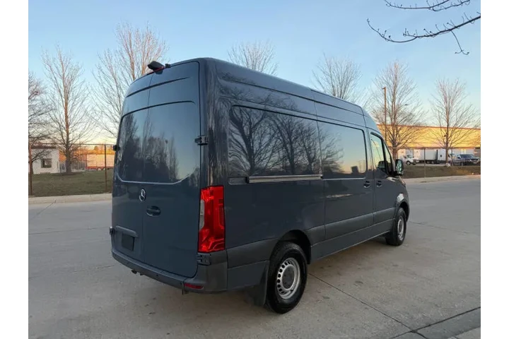$20997 : 2019 Mercedes-Benz Sprinter 2 image 6