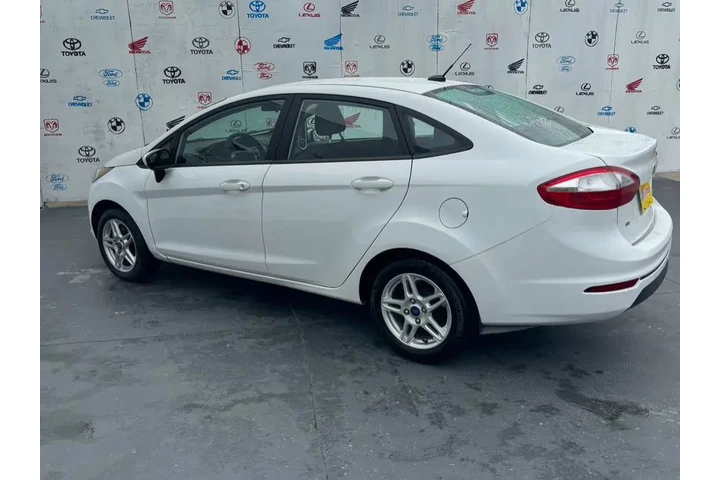 $8995 : 2017 Fiesta SE Sedan image 7