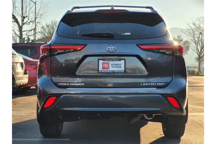 $35899 : Gold Certified2022 Highlander image 7