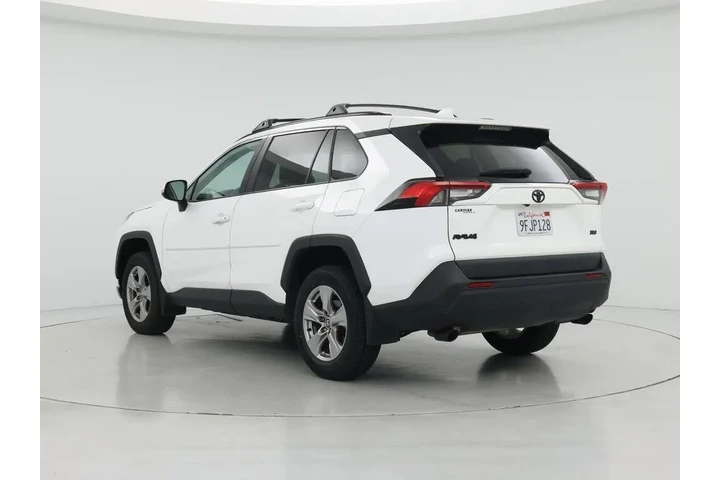 $27998 : Toyota RAV4 2023 XLE 4dr SUV image 2