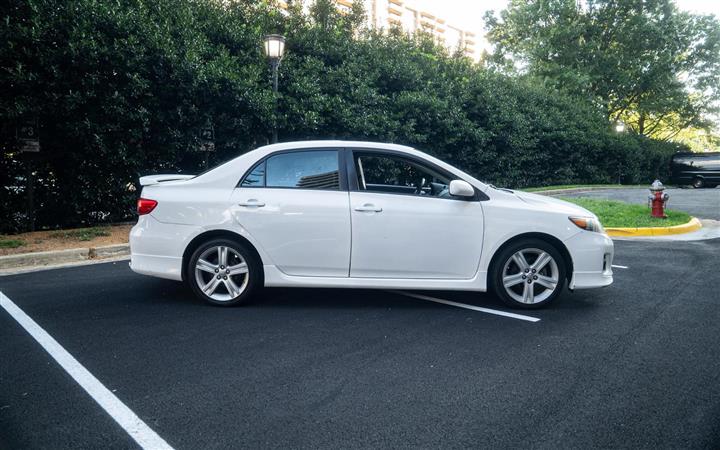 $12000 : 2013 TOYOTA COROLLA image 3