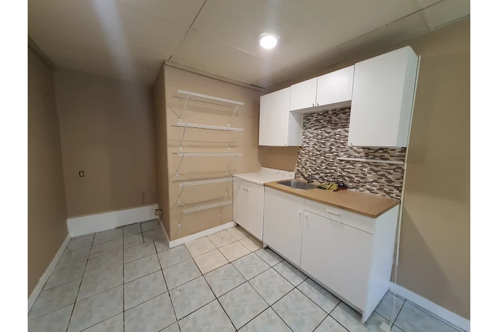 $1750 : Se Renta Estudio Apartamento image 2