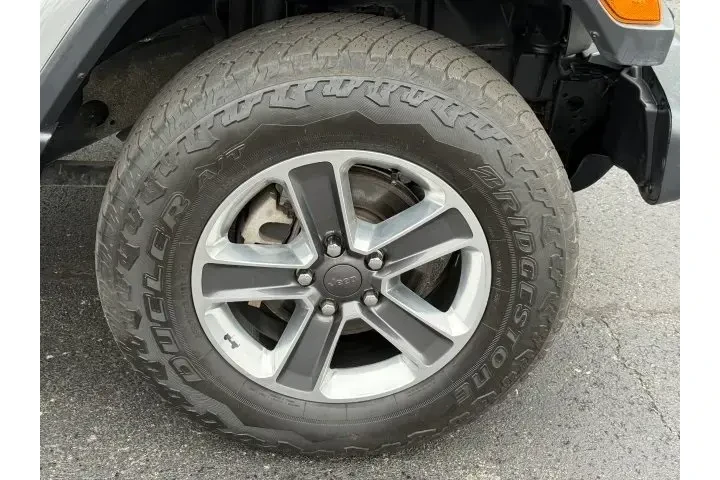 $29995 : Jeep Wrangler Unlimited 2020 image 9