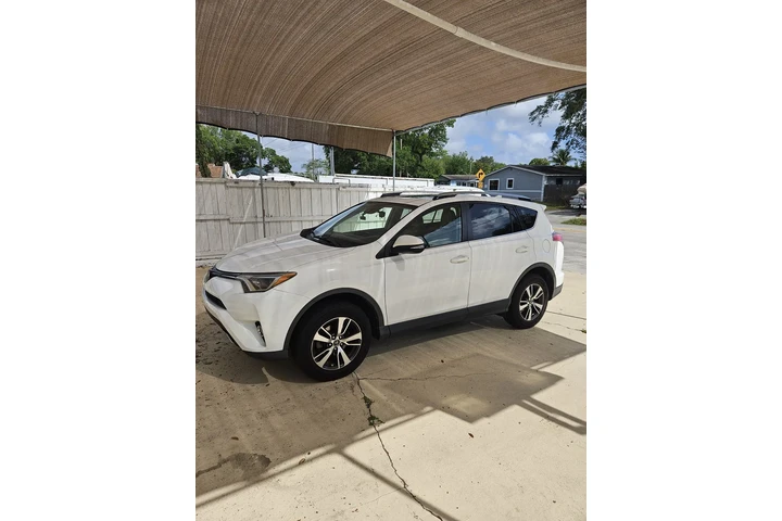 $11000 : 2018 RAX4 XLE image 2