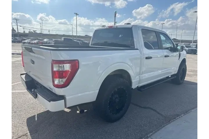 $32550 : Ford F-150 2022 4x2 XL 4dr S image 5