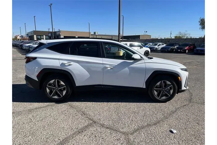 $33090 : Hyundai TUCSON 2025 SEL 4dr image 9