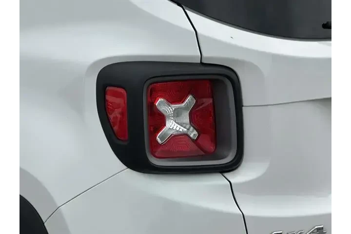 $13645 : Jeep Renegade 2021 4x4 Limit image 9