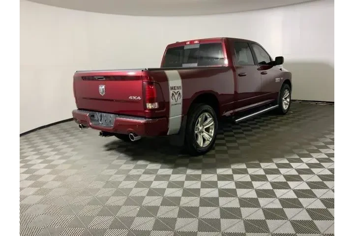 $18390 : Ram 1500 2017 4x4 Sport 4dr image 10
