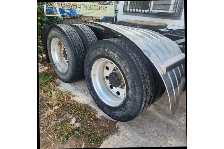 $14900 : 2007 FREIGHTLINER COLUMBIA 12 image 6
