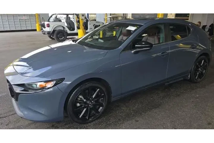 $23400 : Mazda Mazda3 Hatchback 2023 image 1