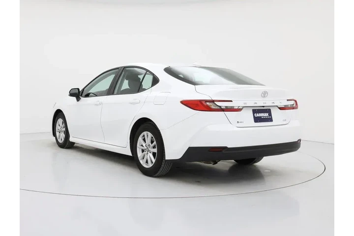 $27998 : Toyota Camry 2025 LE 4dr Sed image 2