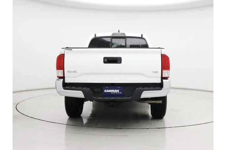 $30998 : Toyota Tacoma 2017 4x4 SR5 V image 6