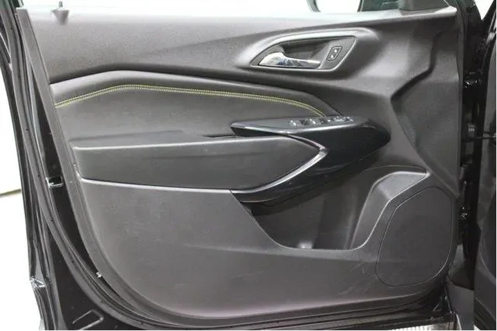 $24982 : Chevrolet Trax 2025 ACTIV 4d image 6