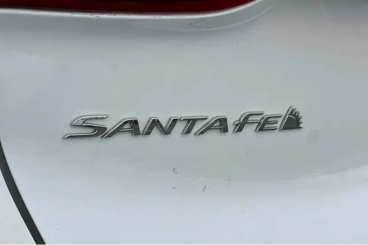 $21041 : Hyundai SANTA FE 2023 SEL 4d image 1