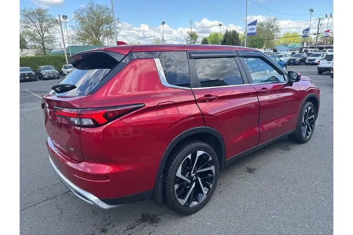 $24995 : Mitsubishi Outlander 2024 AW image 5