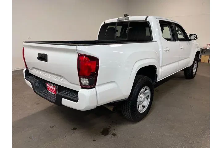 $28980 : Toyota Tacoma 2021 image 3