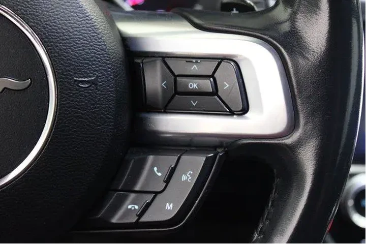 $22988 : Ford Mustang 2021 EcoBoost 2 image 10