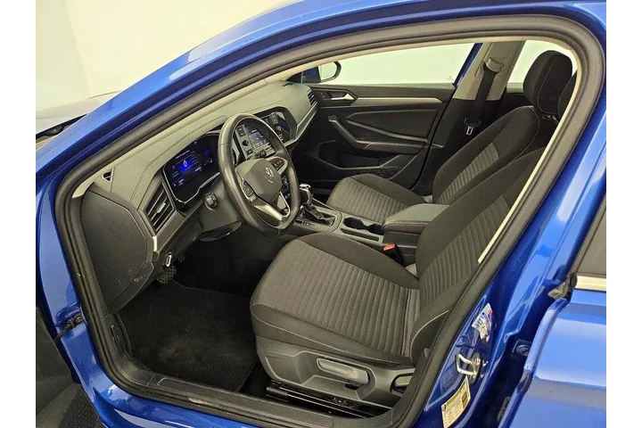 $18998 : Volkswagen Jetta 2024 S 4dr image 10