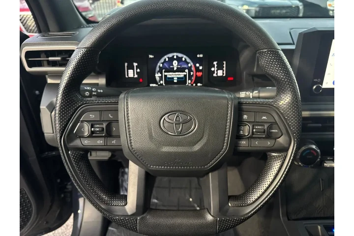 2025 Tacoma SR Double Cab 2WD image 9