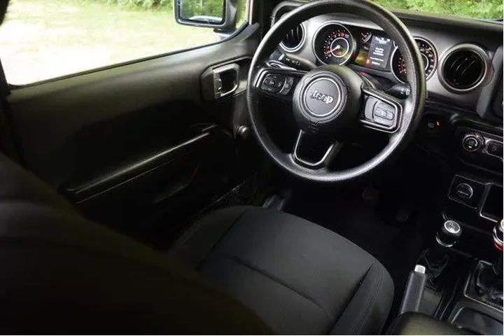 $23000 : Jeep Wrangler Unlimited 2020 image 2