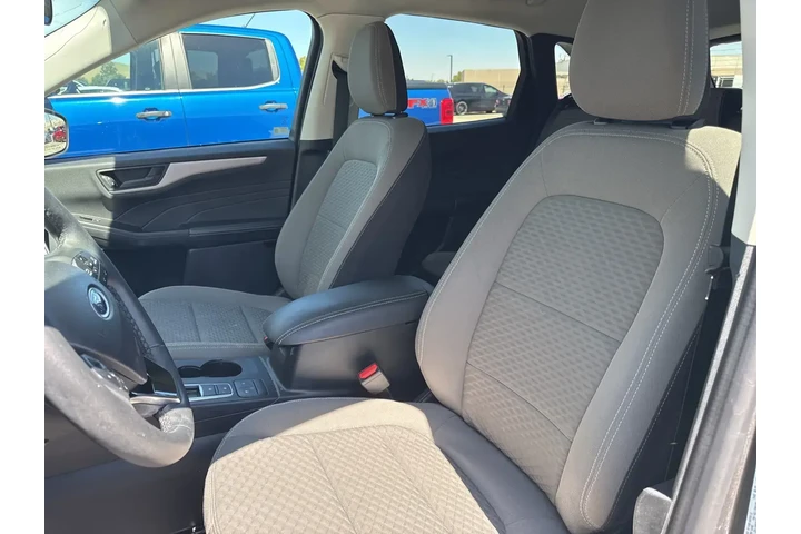 $18500 : Ford Escape 2022 SE 4dr SUV image 5