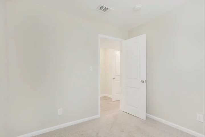 $1245 : Your Dream Apartment Available image 9