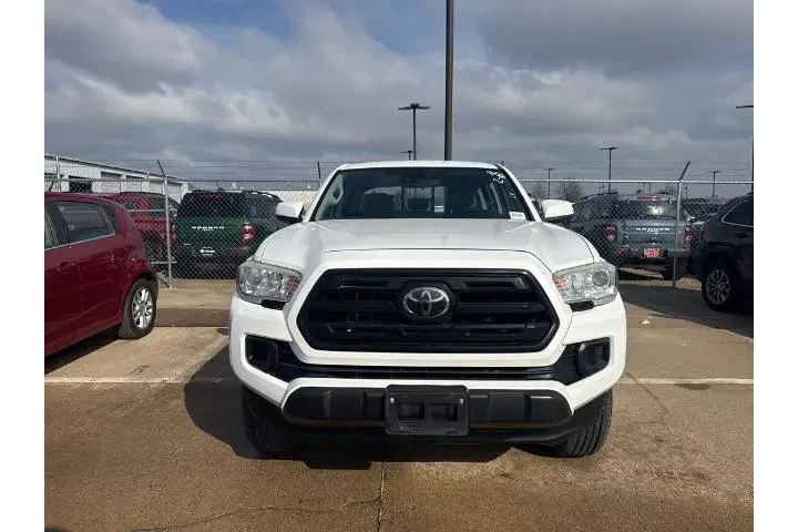 $27995 : Toyota Tacoma 2018 4x4 TRD P image 10