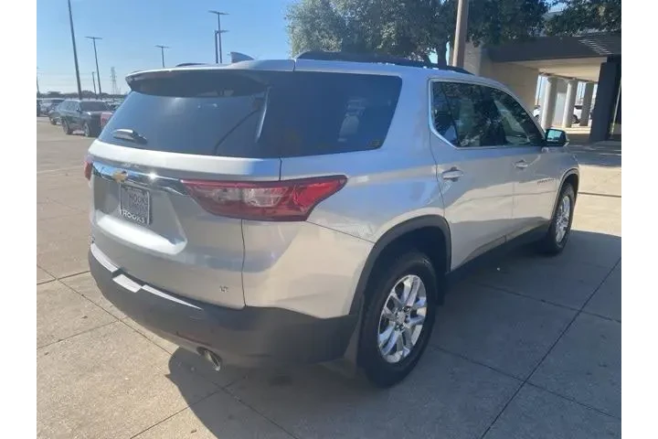 $17980 : Chevrolet Traverse 2020 LT C image 6