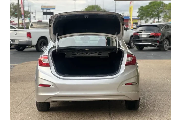 $16499 : 2018 Cruze LS Auto image 10