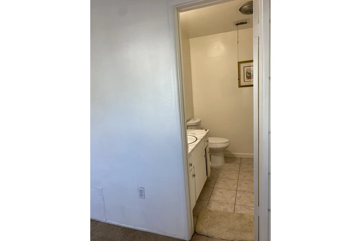 $950 : Rento recámara / baño privado image 7