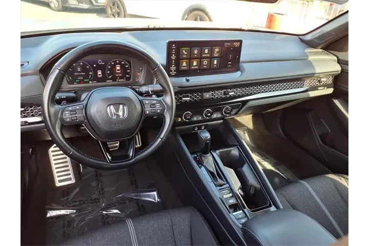 $27796 : Honda Accord Hybrid 2024 Spo image 10