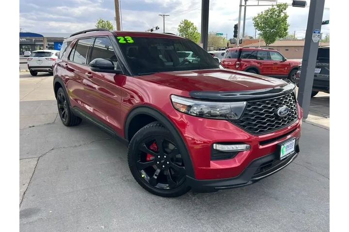 2023 Explorer ST AWD image 3