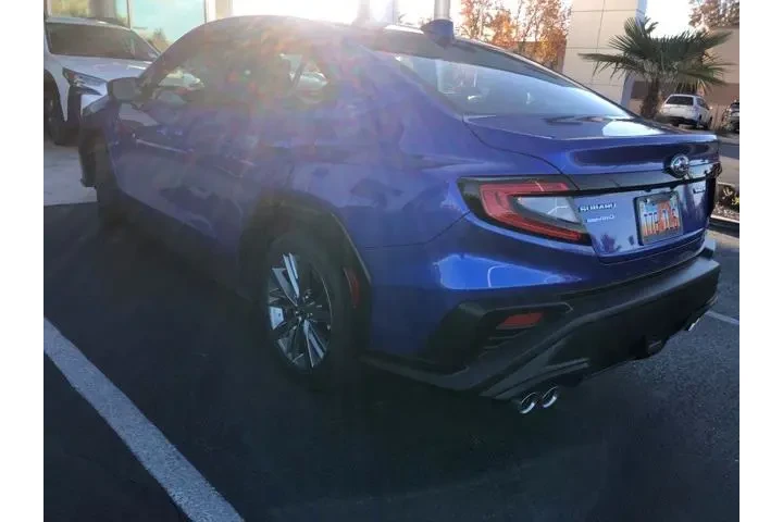 $27990 : Subaru WRX 2023 AWD Base 4dr image 4