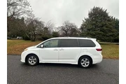 $14995 : Toyota Sienna 2020 LE 7-Pass thumbnail