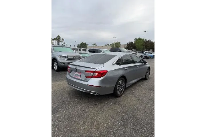 $21200 : Honda Accord Hybrid 2021 EX- image 3