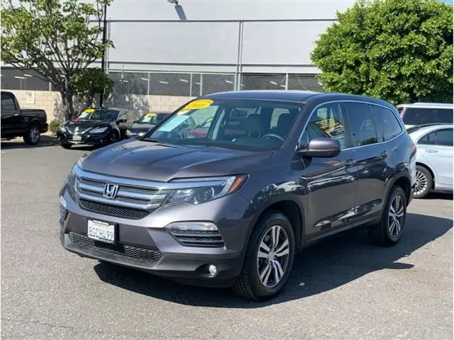 $3000 : 2018 Honda Pilot EX Sport Util image 2