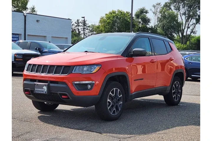 $14752 : 2019 Compass Trailhawk image 8