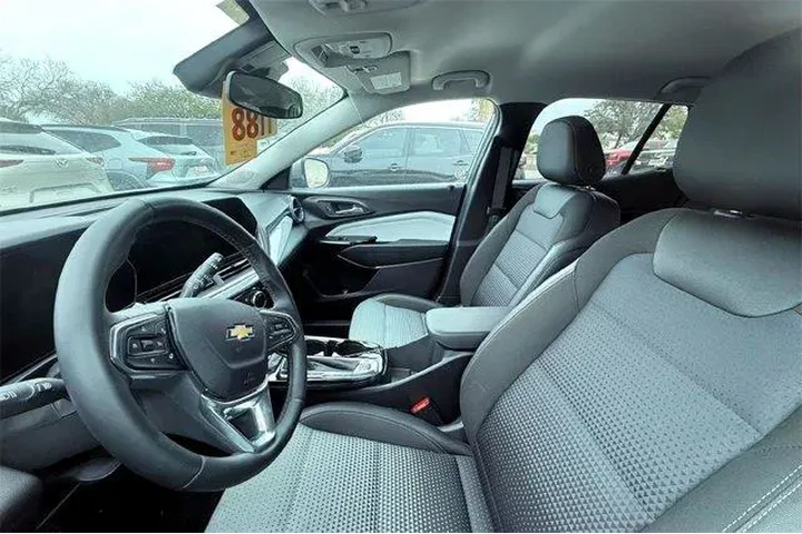 $21574 : Chevrolet Trax 2025 LT 4dr C image 10