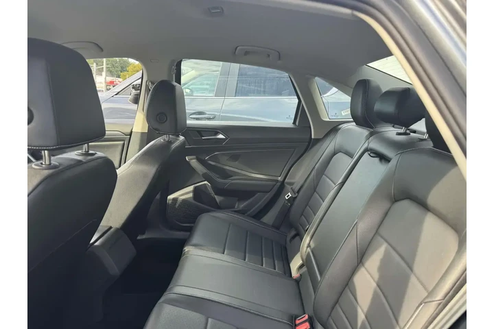 $16585 : Volkswagen Jetta 2024 SE 4dr image 8