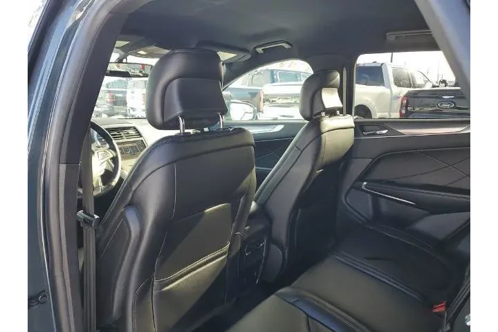 $15700 : Lincoln MKC 2019 Premiere 4d image 10