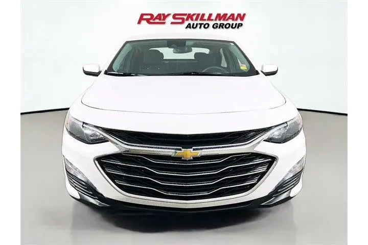 $21975 : Chevrolet Malibu 2024 LT 4dr image 2