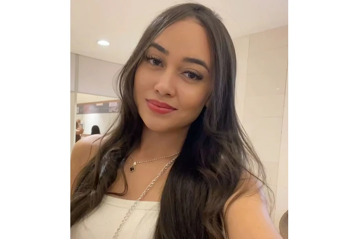 💕LAURA💕LINDA CARIN̈OSA image 1
