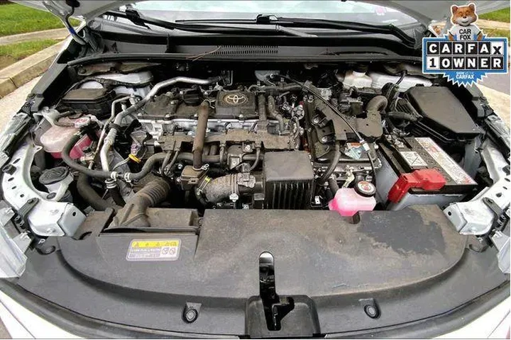 $26985 : Toyota Corolla Hybrid 2025 S image 10