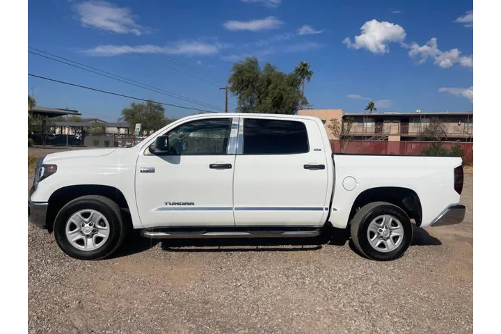 $18495 : 2014 Tundra SR5 image 4