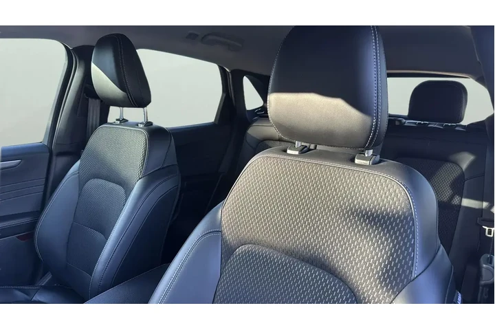 $33867 : Ford Escape Plug-In Hybrid 2 image 10