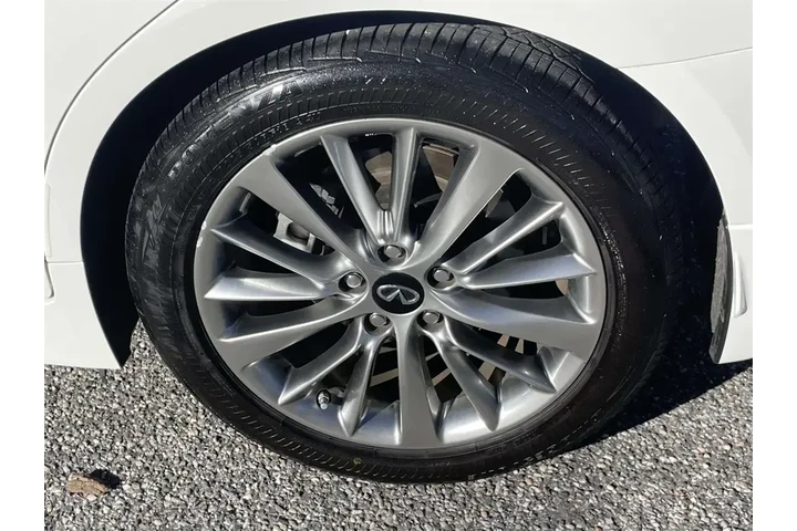 $29999 : INFINITI Q50 2023 AWD Luxe 4 image 10