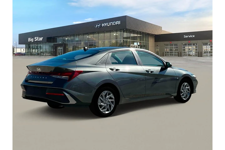 $22013 : Hyundai ELANTRA 2024 SEL 4dr image 8