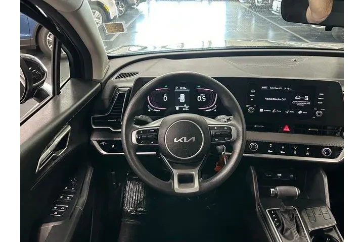 $21983 : Kia Sportage 2023 LX 4dr SUV image 9