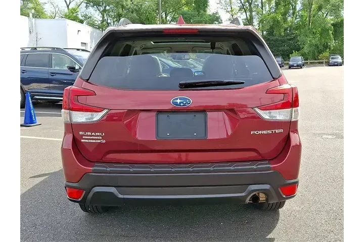 $21789 : Subaru Forester 2019 AWD Pre image 5